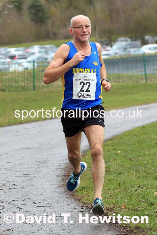 Senior Men and Veterans (Over 40s), 2023 NECAA Royal Signals Relays, Hetton le Hole, County Durham. Photo: David T. Hewitson/Sports for All Pics